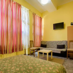 Отель B&B Klub 011