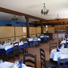 Отель Lincetur Cabañeros - Centro de Turismo Rural Испания, Сан-Мартин-де-Монтальбан - отзывы, цены и фото номеров - забронировать отель Lincetur Cabañeros - Centro de Turismo Rural онлайн питание