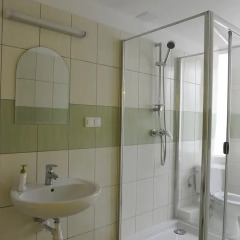 Emka Hostel Варшава ванная