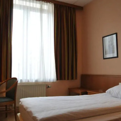 Univers Hotel 3* Стандартный номер с различными типами кроватей фото 6