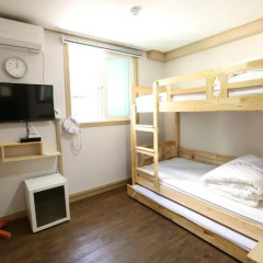 Отель Philstay Itaewon 2* Стандартный номер с 2 отдельными кроватями фото 6
