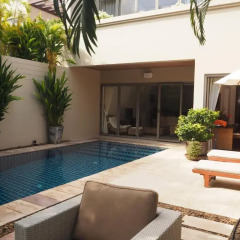 Отель The Residence Villa 2 Bedroom бассейн