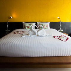 The Rubber Hotel сейф в номере