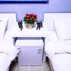 Отель Road Myeongdong Guesthouse 2* Стандартный номер с 2 отдельными кроватями фото 5