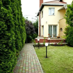 Hanunu Hostel спортивное сооружение