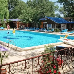 Hotel Majestic Mamaia бассейн фото 3