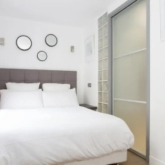 Отель Private Apartment - Tuileries - Louvre Франция, Париж - отзывы, цены и фото номеров - забронировать отель Private Apartment - Tuileries - Louvre онлайн комната для гостей фото 2