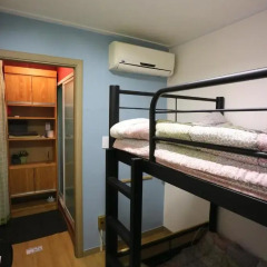 Отель Oneminute Guesthouse 2* Стандартный номер с 2 отдельными кроватями фото 2