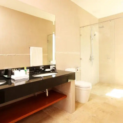 Отель Kamala Luxury Seaview with Private Pool ванная