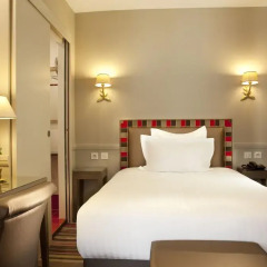 Отель Hôtel des Comédies 3* Стандартный номер с различными типами кроватей фото 6