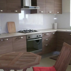 Апартаменты Garden View Apartment Меллиха в номере