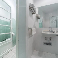 Отель Apartamento Travel Habitat Teatro Principal Испания, Валенсия - отзывы, цены и фото номеров - забронировать отель Apartamento Travel Habitat Teatro Principal онлайн ванная