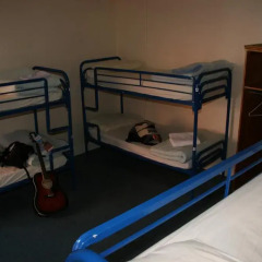 Отель Kinlay House Dublin Кровать в общем номере с двухъярусной кроватью фото 6
