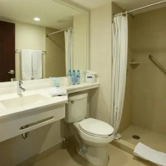 Отель City Express Playa del Carmen 2* Стандартный номер с различными типами кроватей фото 7