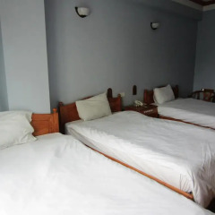 Green Bay Hotel Halong 2* Стандартный номер с различными типами кроватей фото 2
