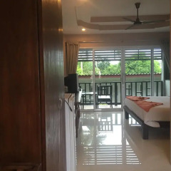 Baan Suan Ta Hotel 2* Улучшенный номер с двуспальной кроватью фото 42