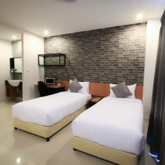 Отель Vipa House Phuket 3* Улучшенные апартаменты с различными типами кроватей фото 10