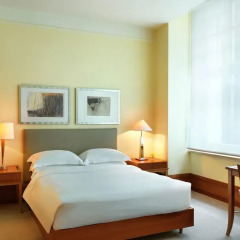 Отель Park Hyatt Hamburg 5* Стандартный номер с различными типами кроватей фото 3