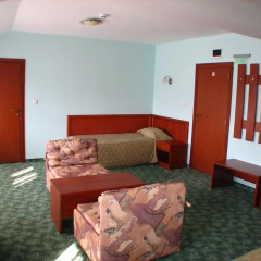 Bariakov Hotel 3* Стандартный семейный номер с двуспальной кроватью