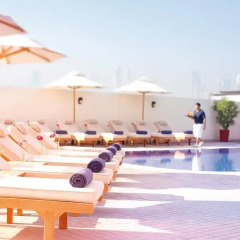Mövenpick Hotel Bur Dubai бассейн фото 2