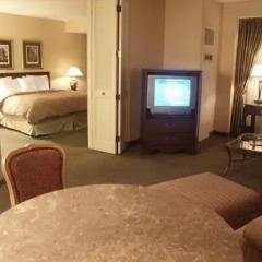Отель DoubleTree Suites by Hilton Columbus 3* Люкс с различными типами кроватей фото 3