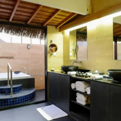 Отель Adaaran Prestige Vadoo 5* Вилла с различными типами кроватей фото 18