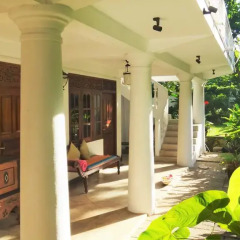 Отель French Lotus Unawatuna Guest House 3* Улучшенный номер фото 7