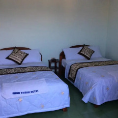 Minh Thanh Hotel 2* Стандартный семейный номер с двуспальной кроватью фото 5