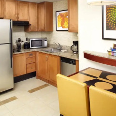 Отель Residence Inn by Marriott Columbus Downtown 3* Люкс с различными типами кроватей фото 3