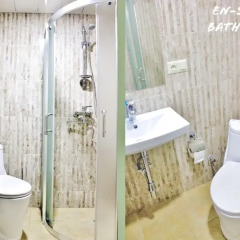 Отель Red Fox Guesthouse Стандартный номер с различными типами кроватей