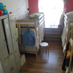 OK Hostel Кровать в женском общем номере с двухъярусной кроватью