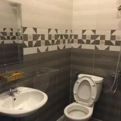Отель Yen Ngoc Guesthouse Кровать в общем номере фото 4