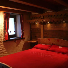 Отель B&B La Maison De Grand Maman Италия, Шампорше - отзывы, цены и фото номеров - забронировать отель B&B La Maison De Grand Maman онлайн комната для гостей