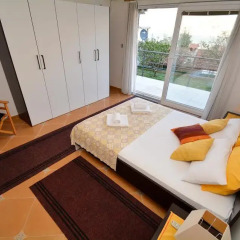 Апартаменты Apartments Andrija Апартаменты с различными типами кроватей фото 37
