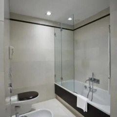 Отель NH Collection Santiago de Compostela 5* Улучшенный номер двуспальная кровать фото 4