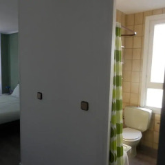 H.A.N.D Surf Hostel ванная фото 2