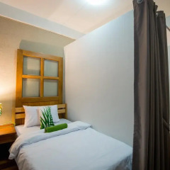 Victory Park Hostel Кровать в общем номере фото 3