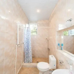 Отель Guest House Beautiful Tbilisi ванная