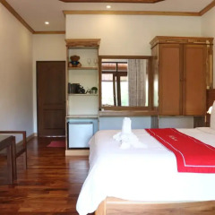 Отель Villa Oasis Luang Prabang 3* Номер Делюкс с двуспальной кроватью фото 9