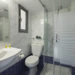 Lilia Hotel 3* Стандартный номер с различными типами кроватей фото 3