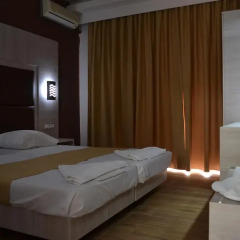 Апартаменты Maria Apartments Парадиси комната для гостей фото 5