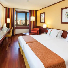 Отель Holiday Inn Lisbon Continental комната для гостей фото 10