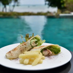 Отель Bhu Nga Thani Resort and Spa бассейн фото 2