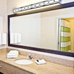 Отель Fairfield Inn & Suites by Marriott Albuquerque Airport 2* Стандартный номер с различными типами кроватей фото 9
