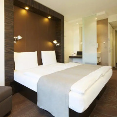 Отель Motel One Duesseldorf City 2* Стандартный номер с различными типами кроватей фото 2