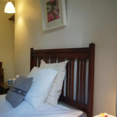 Hotel Guldsmeden Aarhus 3* Стандартный номер с двуспальной кроватью (общая ванная комната) фото 4