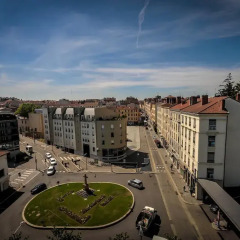 Отель Cocon Prune Франция, Лион - отзывы, цены и фото номеров - забронировать отель Cocon Prune онлайн балкон