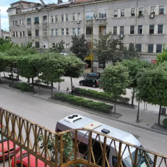Hotel Republika Тирана балкон