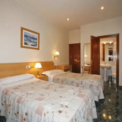 Отель Hostal Prim Мадрид комната для гостей фото 5