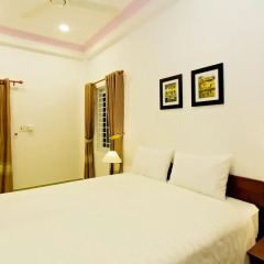 Отель Hung Do Beach Homestay 3* Улучшенный номер с различными типами кроватей фото 4